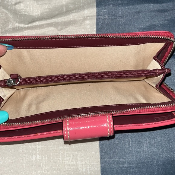 Wallet - Picture 4 of 7